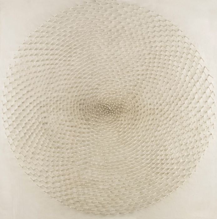 “Spirale”, œuvre artistique d’installation par l’artiste allemand, Guenther Uecker, est vendue aux prix de 629 mille livres sterling