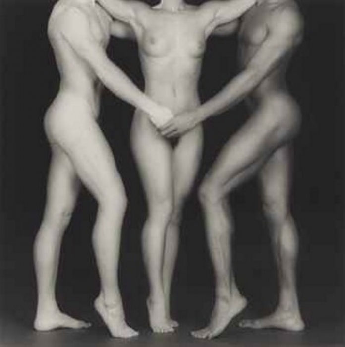 Œuvre de photographie du corps humain du photographe des états-unis, Robert Mapplethorpe, est vendue au prix de 91 mille dollars