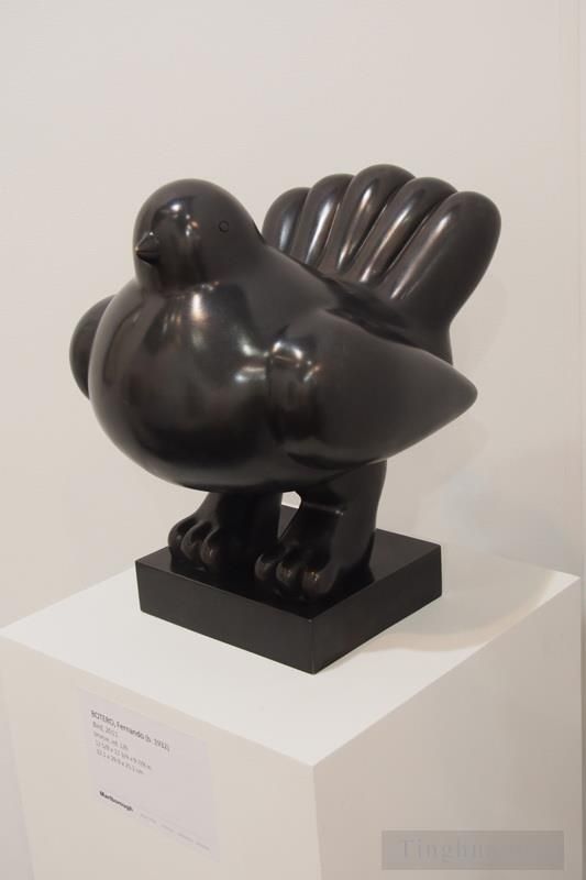 Fernando Botero Angulo Sculpture - Oiseau