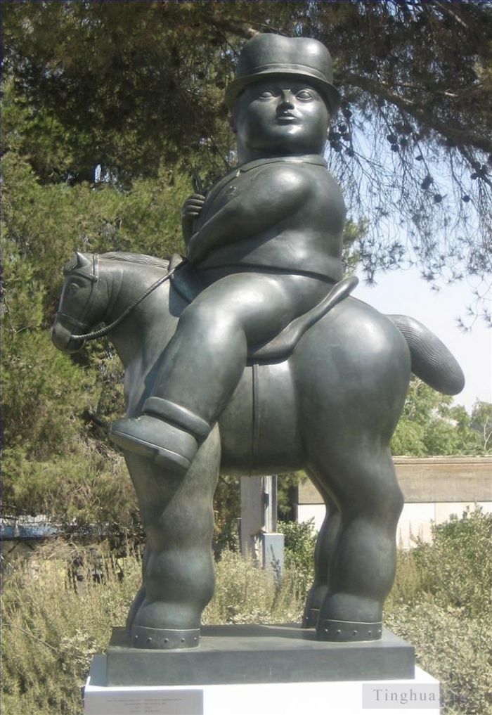 Fernando Botero Angulo Sculpture - Homme à cheval