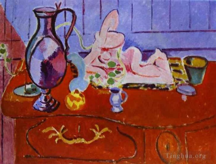 Henri Matisse Types de peintures - Statuette et pichet roses sur une commode rouge