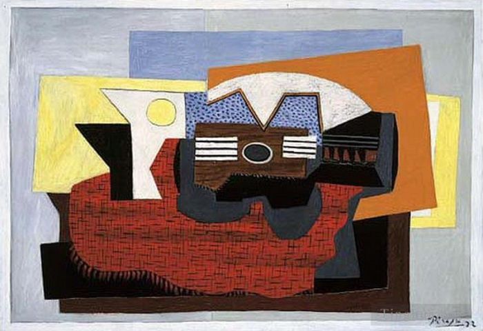 Pablo Picasso Types de peintures - Guitare sur un tapis rouge 1922