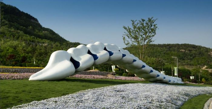 Jing Xiaolei Sculpture - L'os de la terre