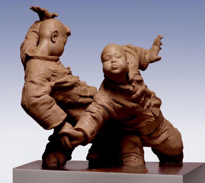Xiao Xiaoqiu Sculpture - Opéra et petits enfants